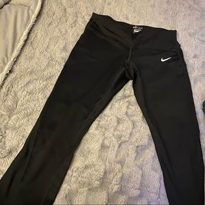Nike cropped leggings